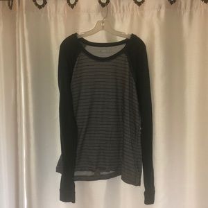 OVERSIZED SWEATSHIRT